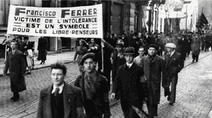 Manifestació a França: Francisco Ferrer Víctima de la intolerància és un símbol per als lliurepensadors